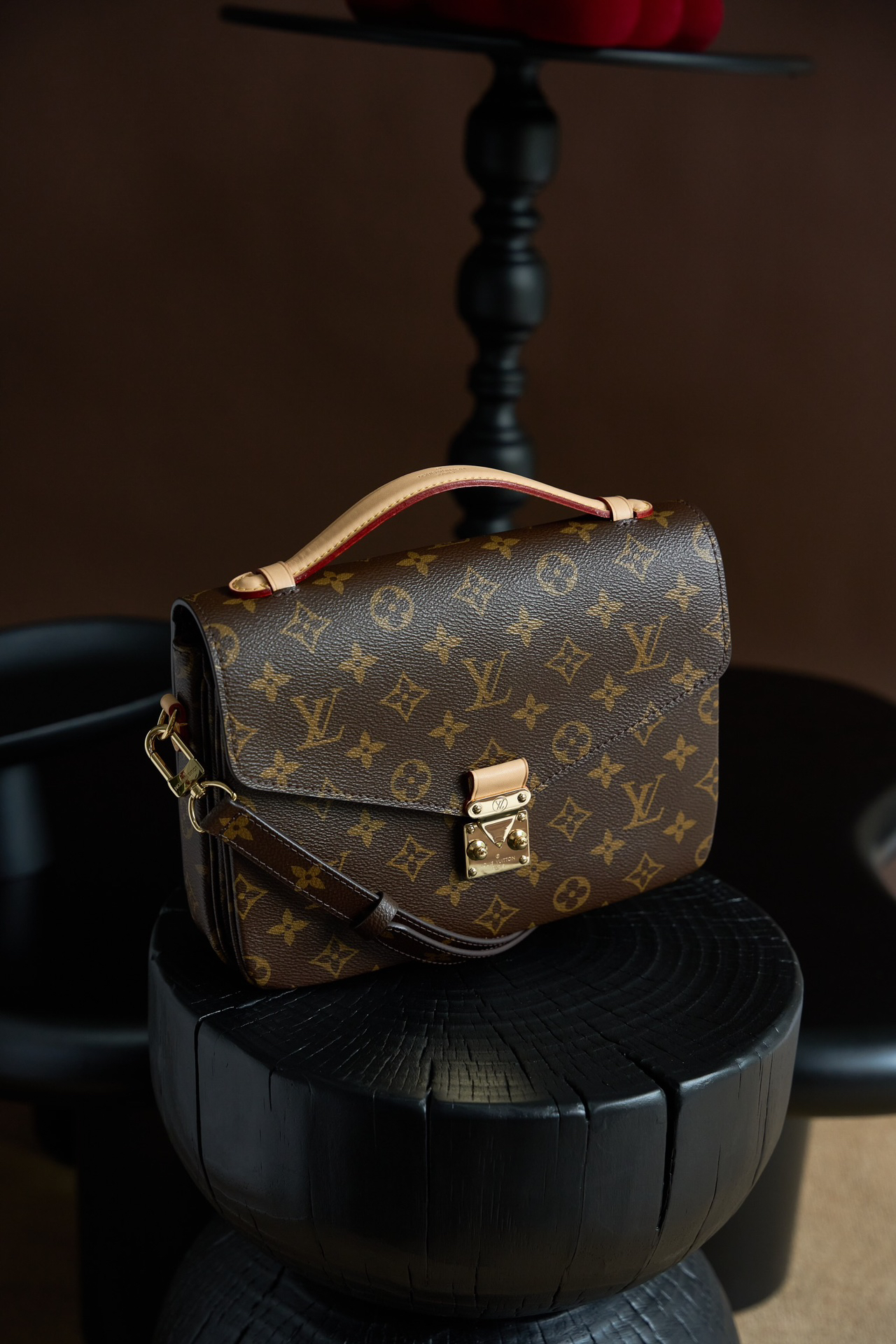 ]ルイ・ヴィトン「Louis Vuitton」オン・ザ・ゴー MM モノグラムリバース ショルダーバッグ